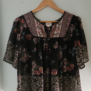 Flowy printed Semi-sheer top